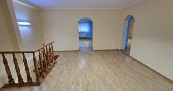 Spatiu 4 Birouri Radauti Ultracentral De Inchiriat 072781718