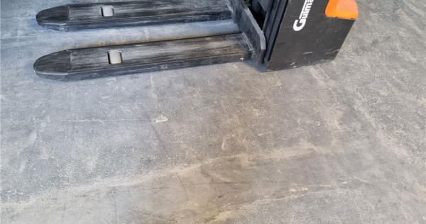 Hala Demisol Ucentral