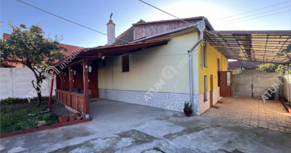 Casa individuala 4 camere 2 bai teren 1320 mp zona Gusterita