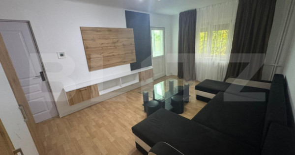 Apartament decomandat etajul 1, 52 mp, Rovine ,zona Parculet