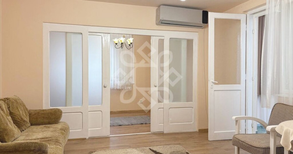 Apartament cu 4 camere de inchiriat pe Splaiul Crisanei