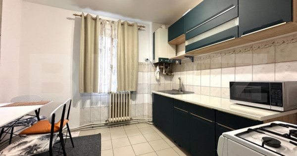 Apartament de v&acirc;nzare 3 camere, 80 mp - zona Cetate Alba Iu