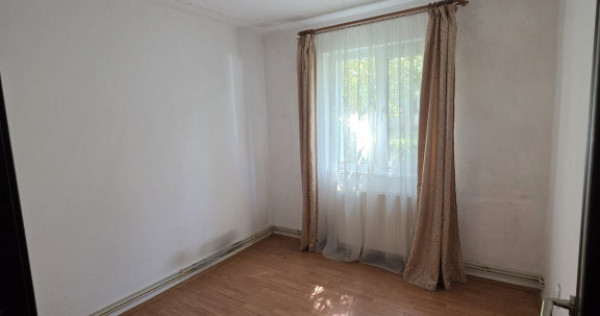 2 camere Gemenii parter 72500 Euro