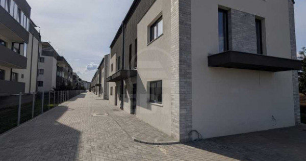 COMISION 0% Duplex de 4 camere, semifinisata, zona Catanelor !!!