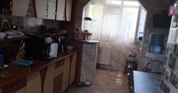 Apartament 4 camere Zona Pantelimon Mega Mall