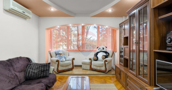 Apartament spațios cu 2 camere de închiriat, Calea Roma...