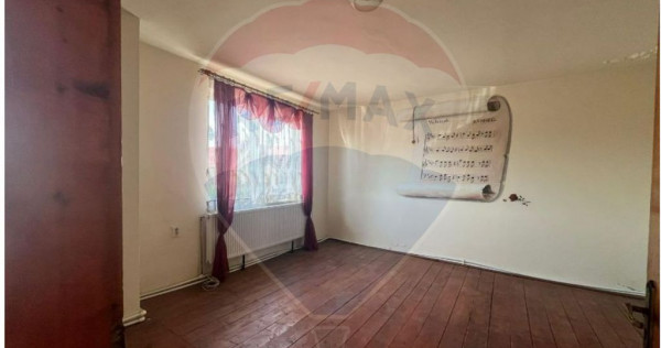 Vilă multifuncțională centrală Șelimbăr &ndash; 3 ap. s...