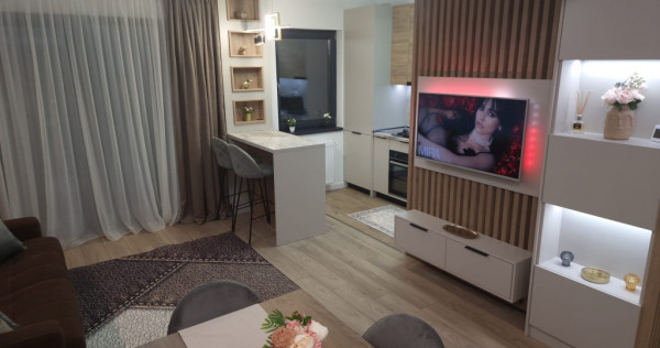 Apartament 3 camere lux Bulevard etaj 1