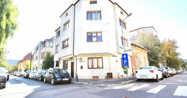 GARA DE NORD-CUZA VODA, GARSONIERA IN VILA, PARTER, MOBILAT