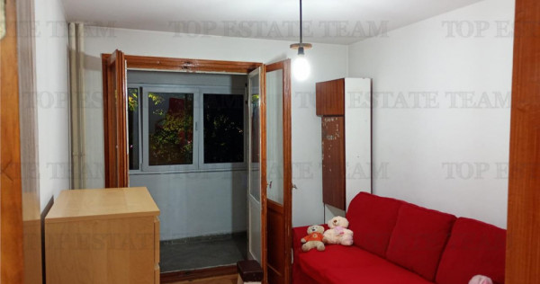 Apartament spatios 3 camere, aproape de metrou, langa Buleva