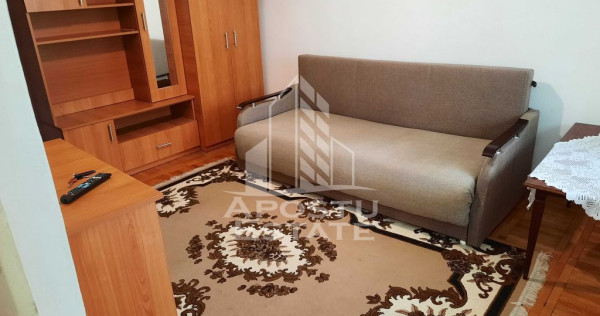 Garsonieră, zona Centrală, Decomandată