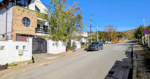 Resedintă de lux &icirc;n Bucium cu teren generos &ndash; finisaje p