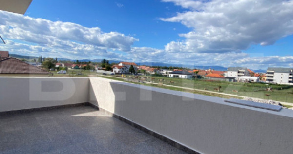 Apartament 3 camere, 115 mp, zona Dumul Petrestiului