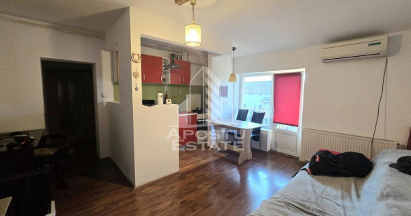 Apartament cu 3 camere, centrala proprie, zona Aradului