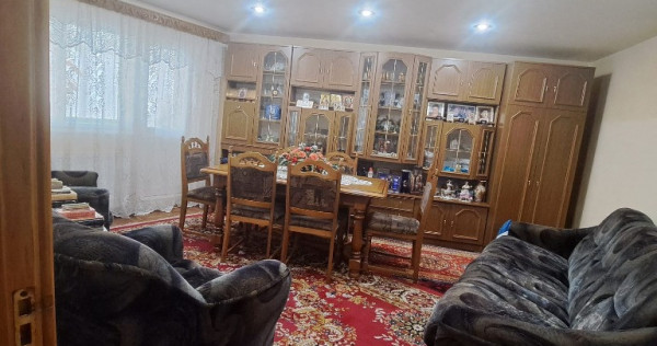 Apartament 4 camere,decomandat,mobilat si utilat,cartier George Enescu