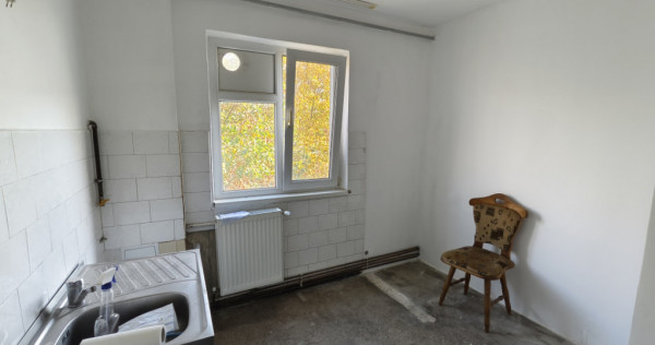 Apartament 3 camere decomandat