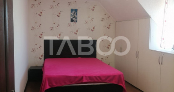 Apartamen 3 camere balcon etaj intermediar in zona Trei Stej