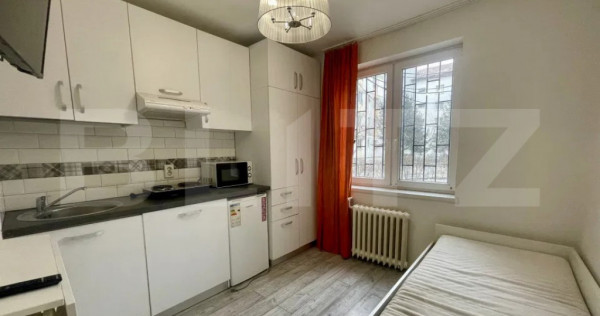 Garsoniera 11 mp , renovata complet ,aproape de Iulius MALL!