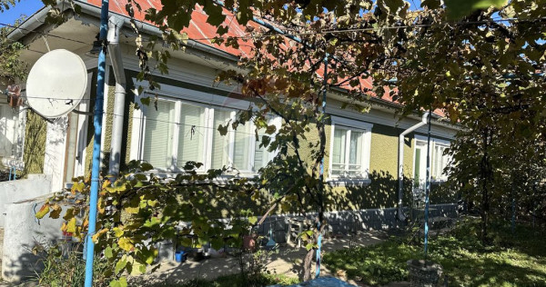 Casă / Vilă cu 3 camere de v&acirc;nzare Piatra Soimului