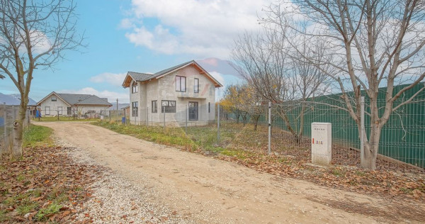 Vedere de Vis: Munți/Cetate | Impune-ți stilul acasă |...