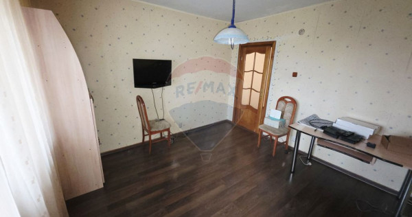 Apartament cu 2 camere de v&acirc;nzare &icirc;n zona 1 Mai