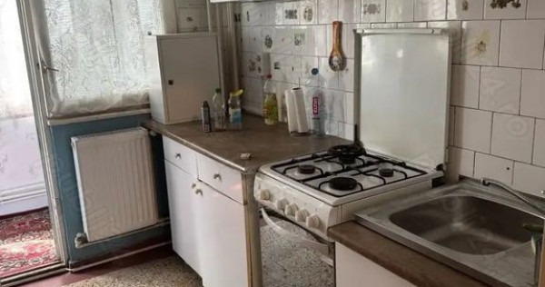Apartament 2 cam , Micro 16, et 3, (fostu Continental)