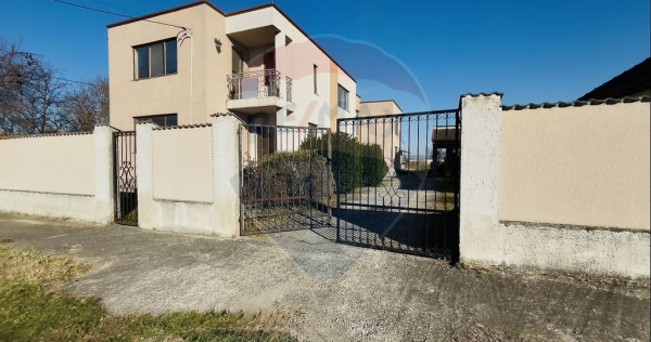 Casă / Vilă stil mediteranean in apropiere de Oradea