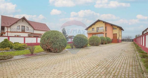 Casă spațioasă și elegantă, teren 1547 mp în Stupin...