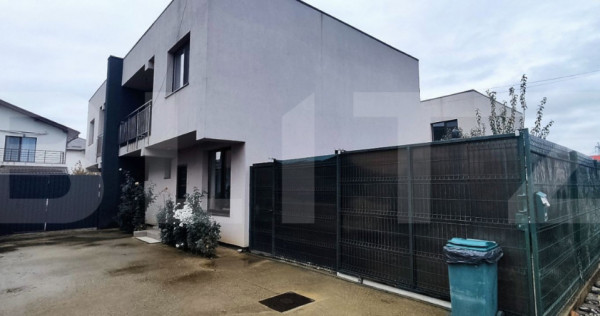 Casă duplex elegantă cu curte amenajată, în Berceni