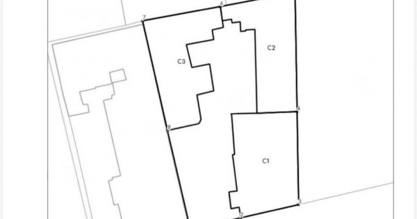 Romana, teren 327 mp