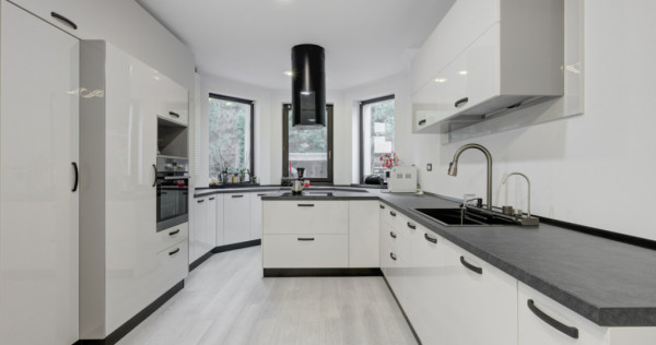 Vila cu piscina - Drumul Taberei - Prelungirea Ghencea - str