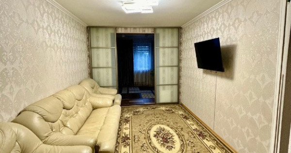 Inchiriere apartament cu 3 camere în zona Drumul Taberei