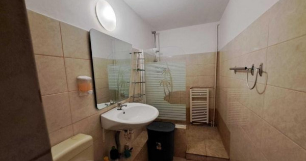 Vitan mall etaj 8 decomandata