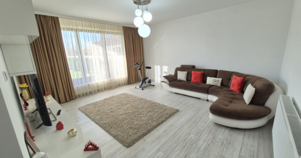 Vilă P+M, mobilată/utilată, str. Tudor Arghezi