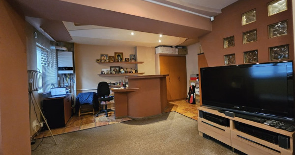 Spatiu birou Craiovei, 32 mp, mobilat, 300 euro