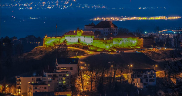 FILM! Castelariu: spectacol panoramic, locatie prestigioasa,