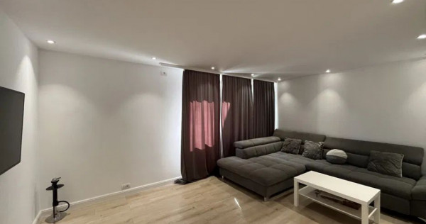 Metrou 1 Decembrie Decomandat 3 Camere