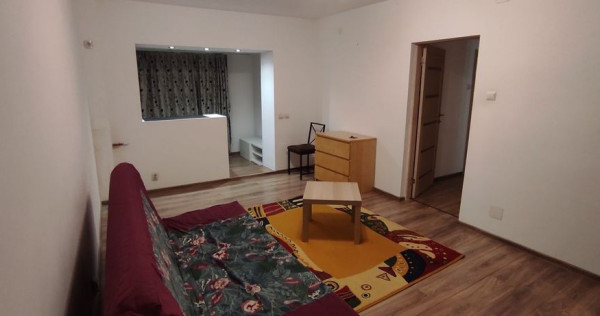 De inchiriat 2 camere - Oltenitei - Piata Sudului