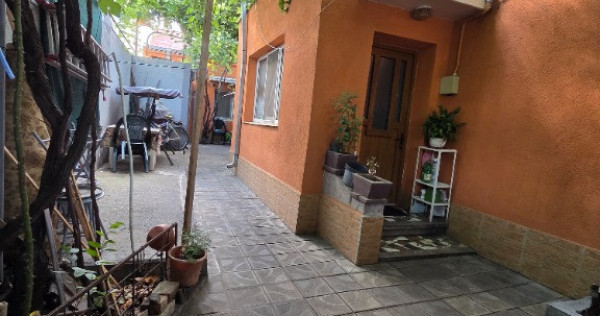 Casa zona Stefan Cel Mare