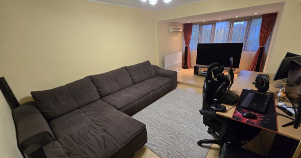 Apartament 3 camere, decomandat, Micro 13B