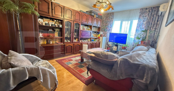 Apartament 2 camere, decomandat, zona Mall