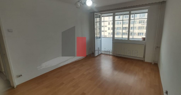 Vânzare apartament decomandat 3 camere cu centrală - St...