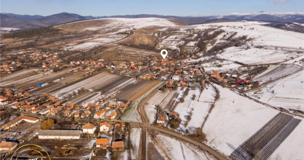 Film! Teren apreciabil, 2.819 mp casa, Mereni, Covasna