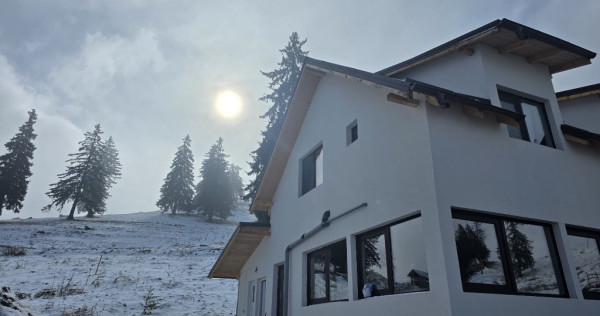 Pensiune in varf de munte Dambovicioara, Fundata