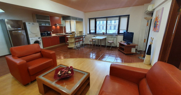 De &icirc;nchiriat &ndash; Apartament 3 camere &icirc;n Universitate, km 0!
