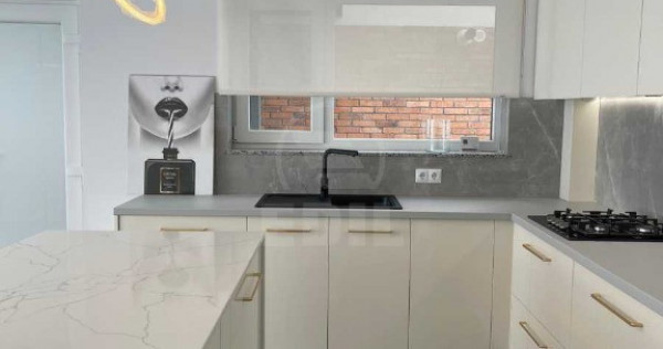 Casa individuala cu garaj si terasa 30mp zona Dumitru Mocanu