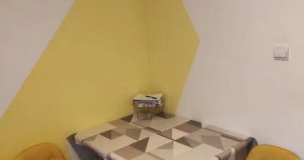 Garsoniera decomandat - zona Astra