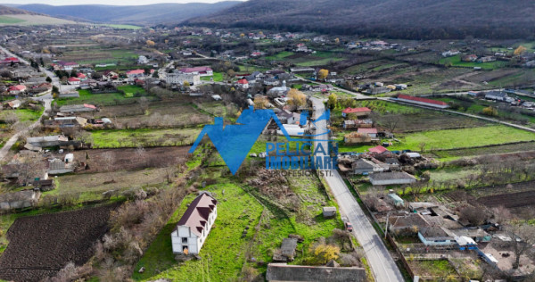 Casa cu teren in CIUCUROVA - 3317MP - la drumul National