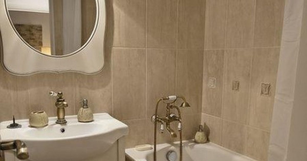 Decebal etaj 2 decomandat