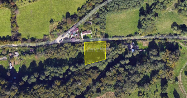 Resita, Teren Drept Intravilan, Langa Prau si Drum, 1308 Mp.